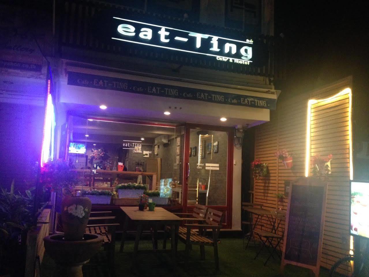 Eat-Ting Vandrarhem Bang Sao Thong Exteriör bild